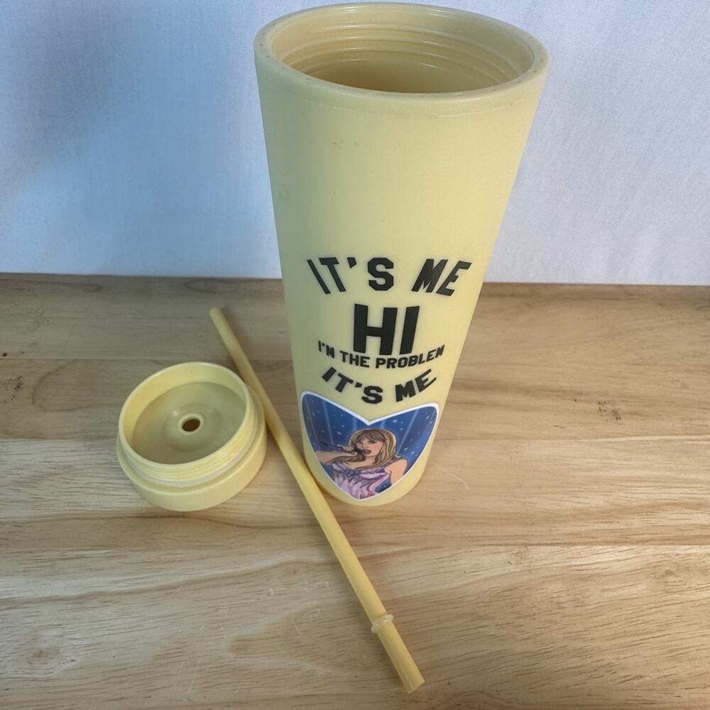 Taylor Swift "It's Me Hi I'm the Problem It's Me" Tumbler w/Straw & Sticker - Picture 4 of 7